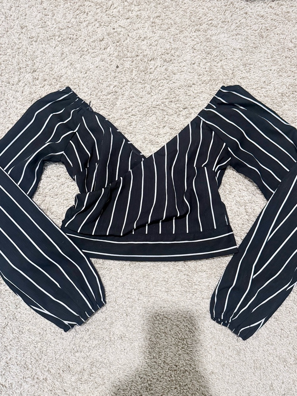 Striped Black V-Neck Long-Sleeve Crop Top